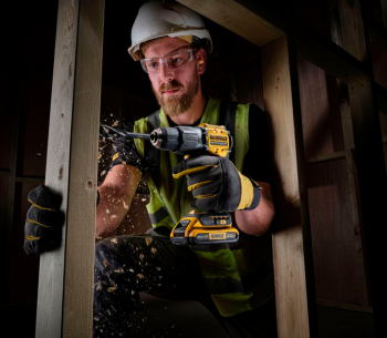 Шуруповёрт аккумуляторный ударный DEWALT DCD100YD2T-QW 18В 2Ач photo 5