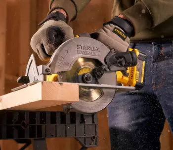 Дисковая пила аккумуляторная STANLEY SFMCS500M2K-QW 165мм 18В 4Ач photo 3
