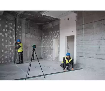 Лазерный уровень BOSCH GLL 80-33 G 3луча 30m photo 1