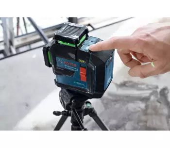 Лазерный уровень BOSCH GLL 80-33 G 3луча 30m photo 2